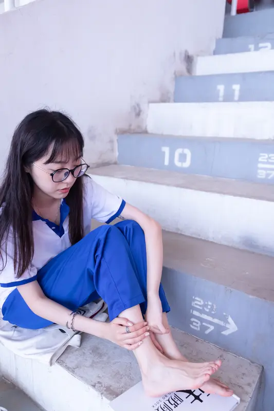 [BoBoSocks袜啵啵]NO.002 稚予-校服、贝壳头、白棉袜、裸足 13